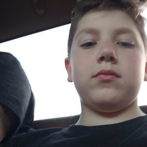 Meet your Posher, Levi